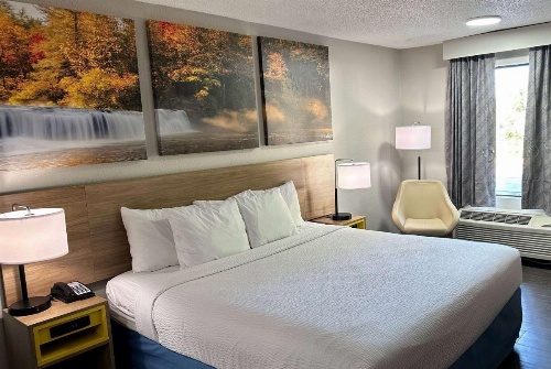 Days Inn by Wyndham Columbia NE Fort Jackson image 16