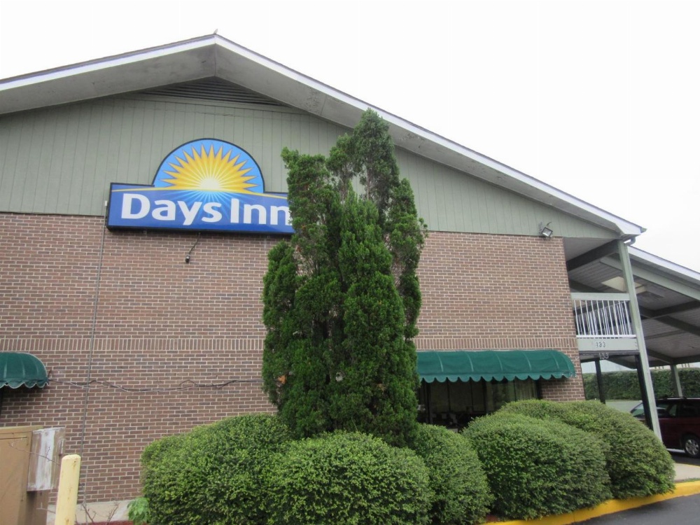 Days Inn by Wyndham Columbia NE Fort Jackson Main image