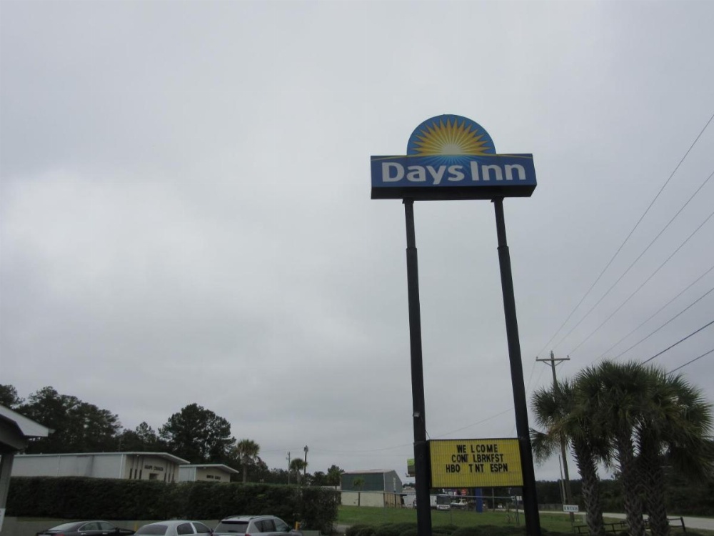 Days Inn by Wyndham Columbia NE Fort Jackson Main image